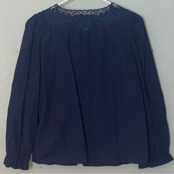 J. Crew Navy Blue Embroidered V-Neck Cotton Eyelet Lace trim top XS - Picture 3 of 3